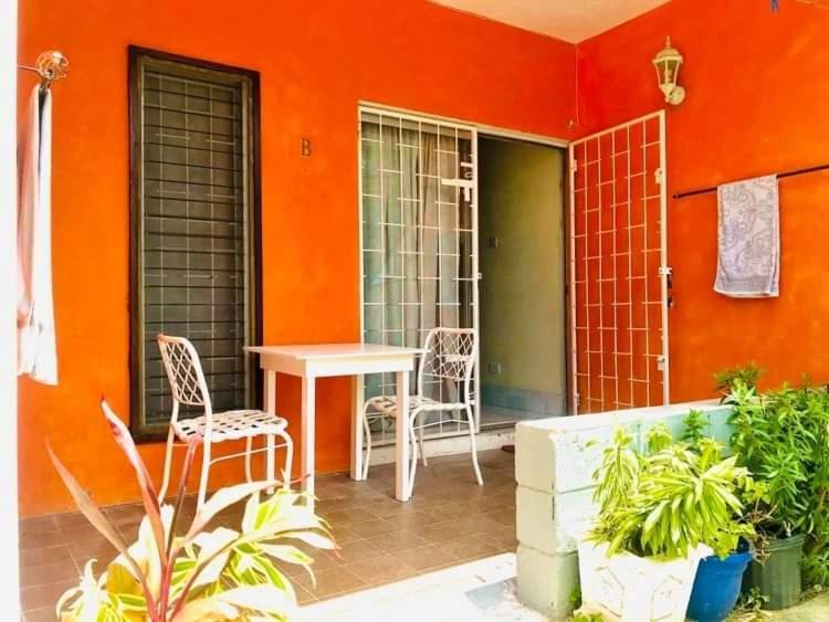 Ocean View Apartments Бриджтаун Екстер'єр фото
