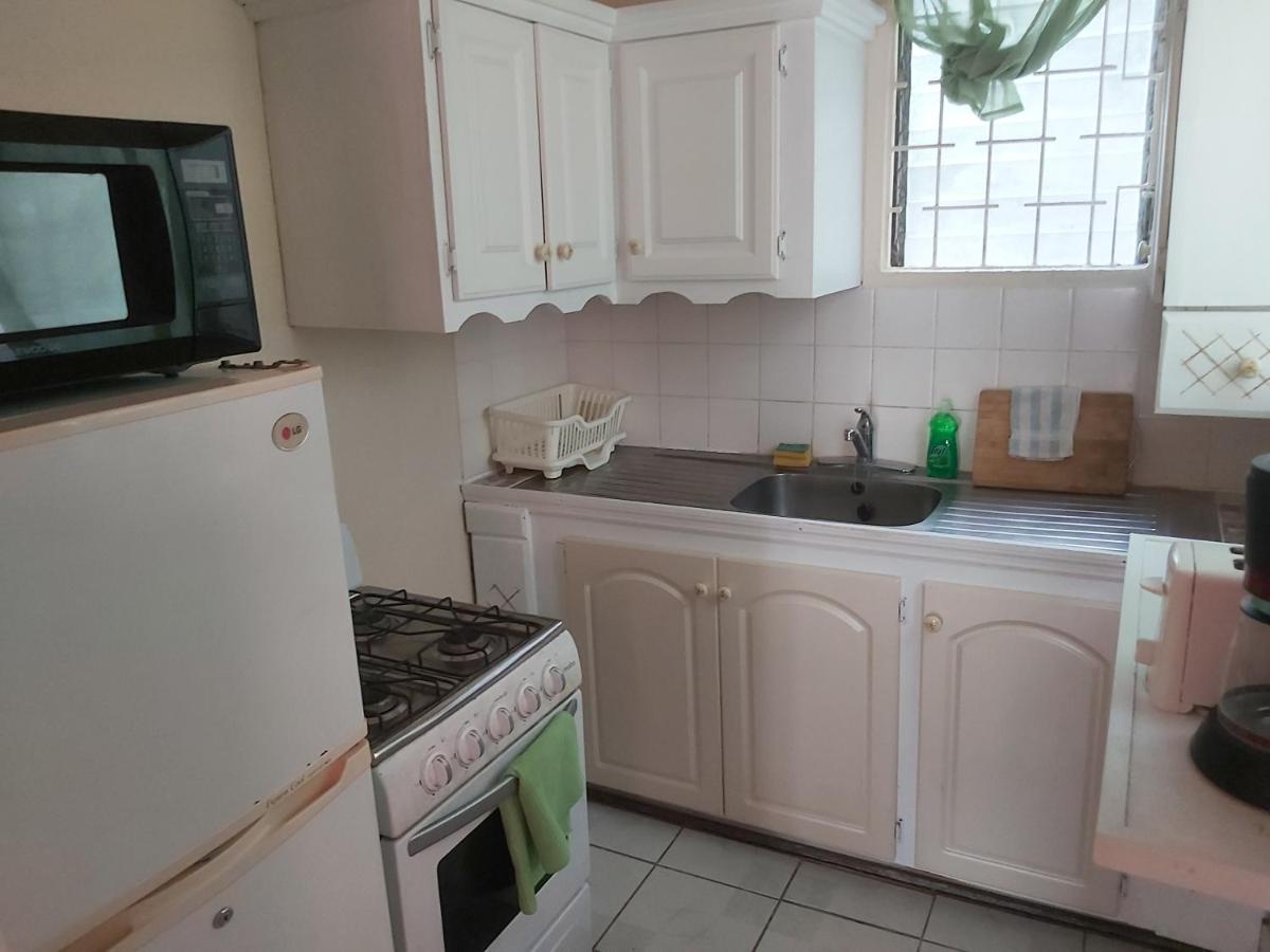 Ocean View Apartments Бриджтаун Екстер'єр фото