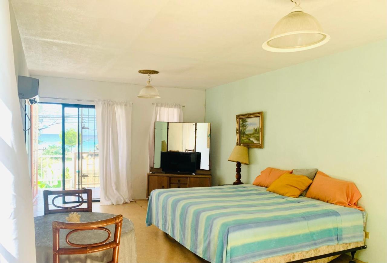 Ocean View Apartments Бриджтаун Екстер'єр фото
