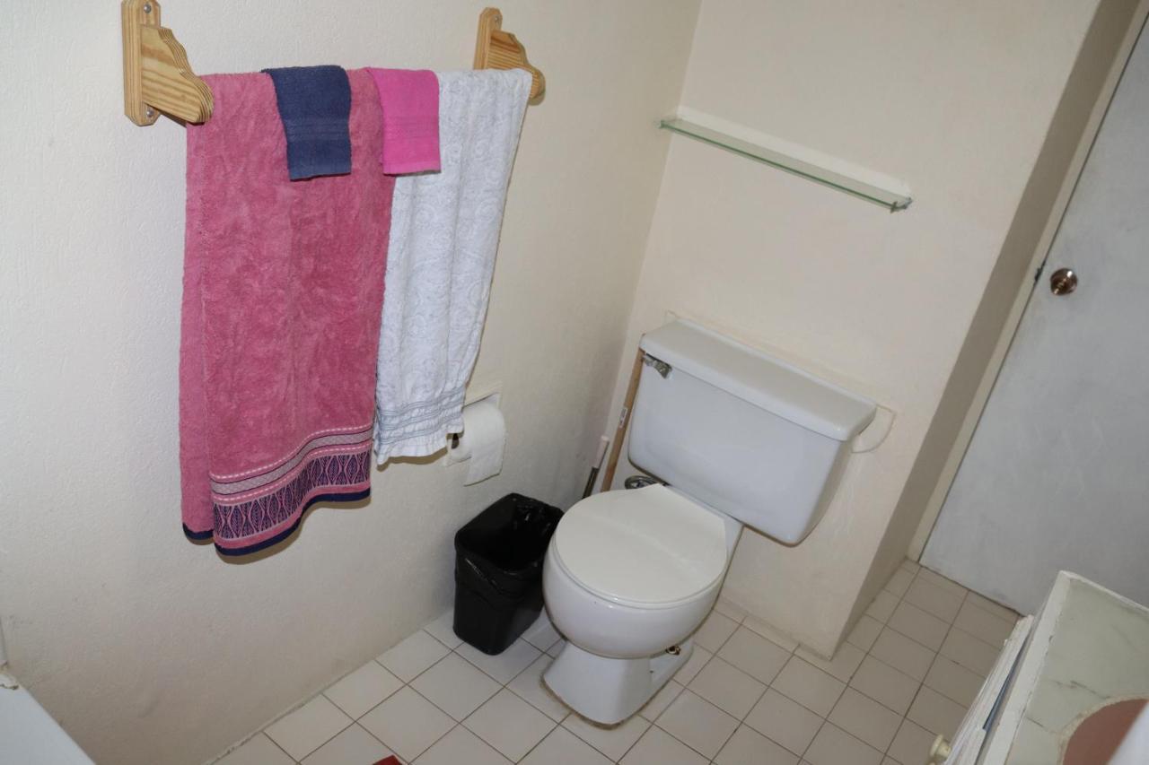Ocean View Apartments Бриджтаун Екстер'єр фото